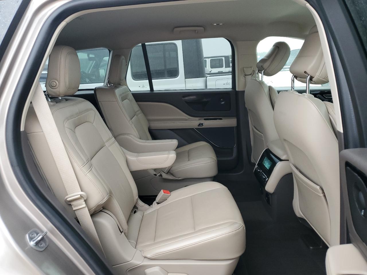 VIN: 5LM5J7WC9LGL18006 2020 LINCOLN AVIATOR