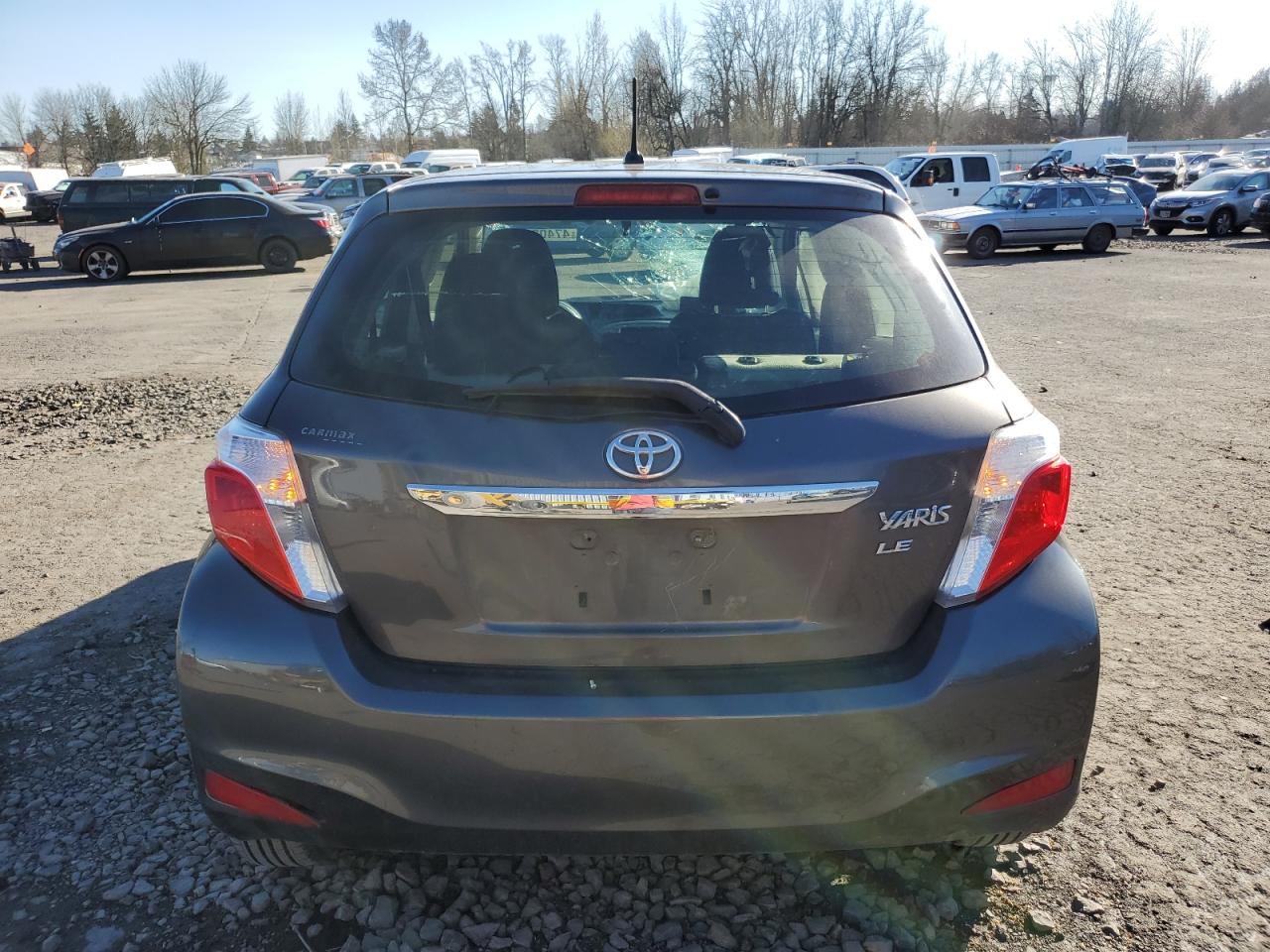 JTDKTUD32CD521231 2012 Toyota Yaris