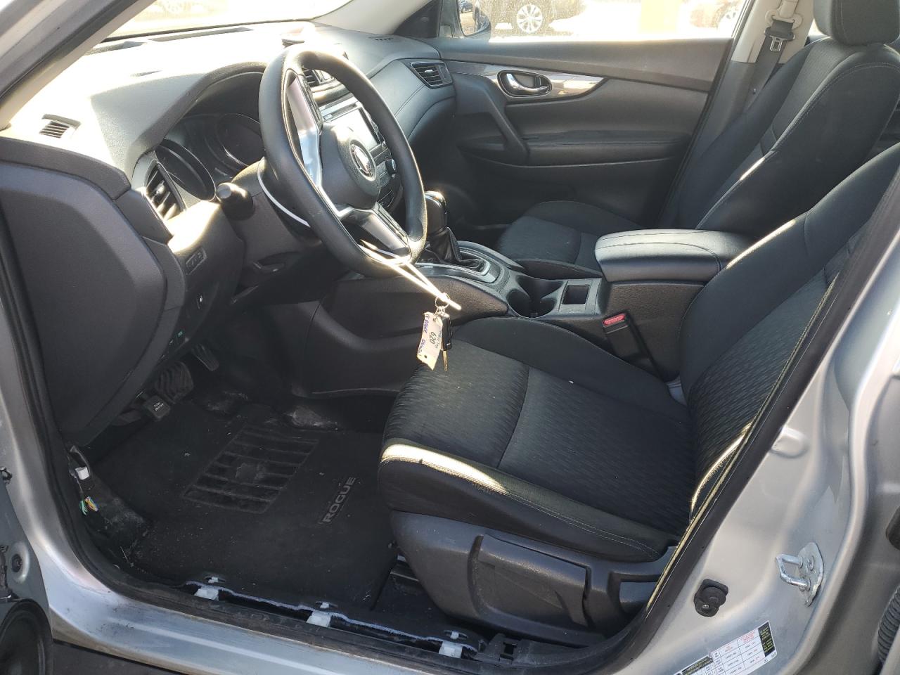 KNMAT2MV3JP607449 NISSAN ROGUE 2018
