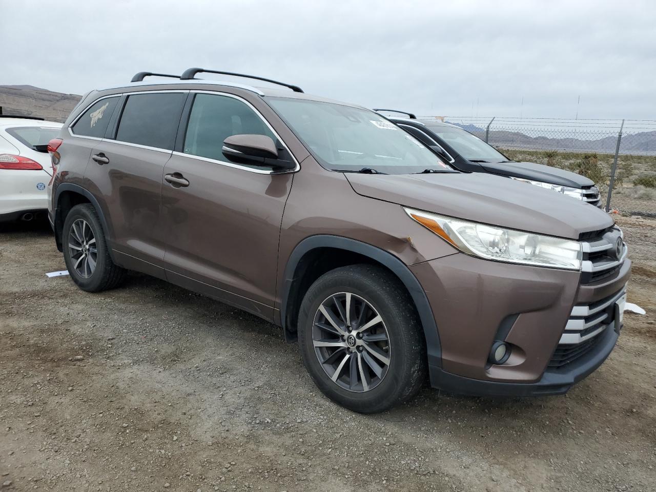 5TDJZRFH2HS373934 TOYOTA HIGHLANDER 2017