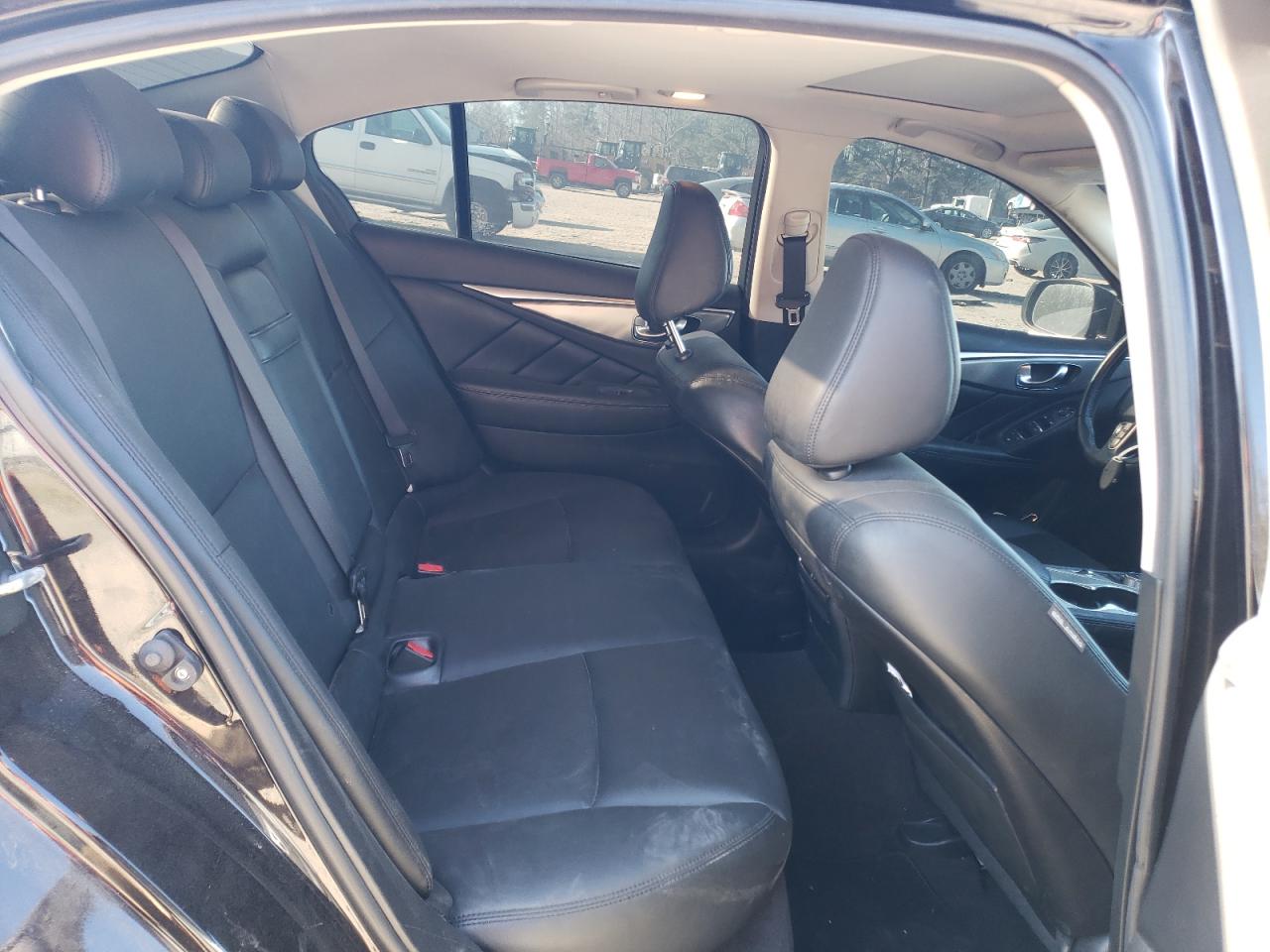 JN1CV7AR8GM253108 2016 Infiniti Q50 Base