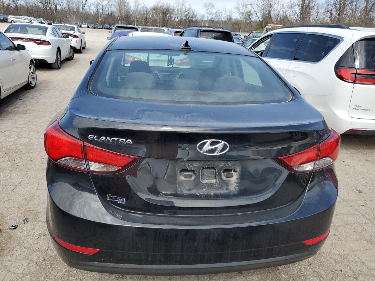 5NPDH4AE4GH733418 2016 Hyundai Elantra Se