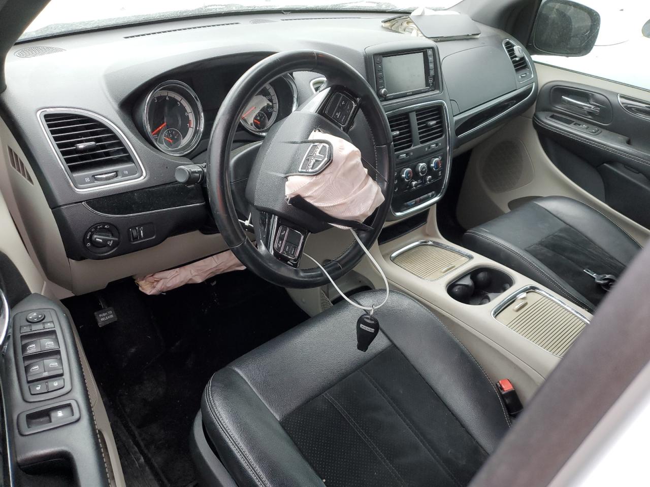 2C4RDGCG1HR790987 2017 Dodge Grand Caravan Sxt