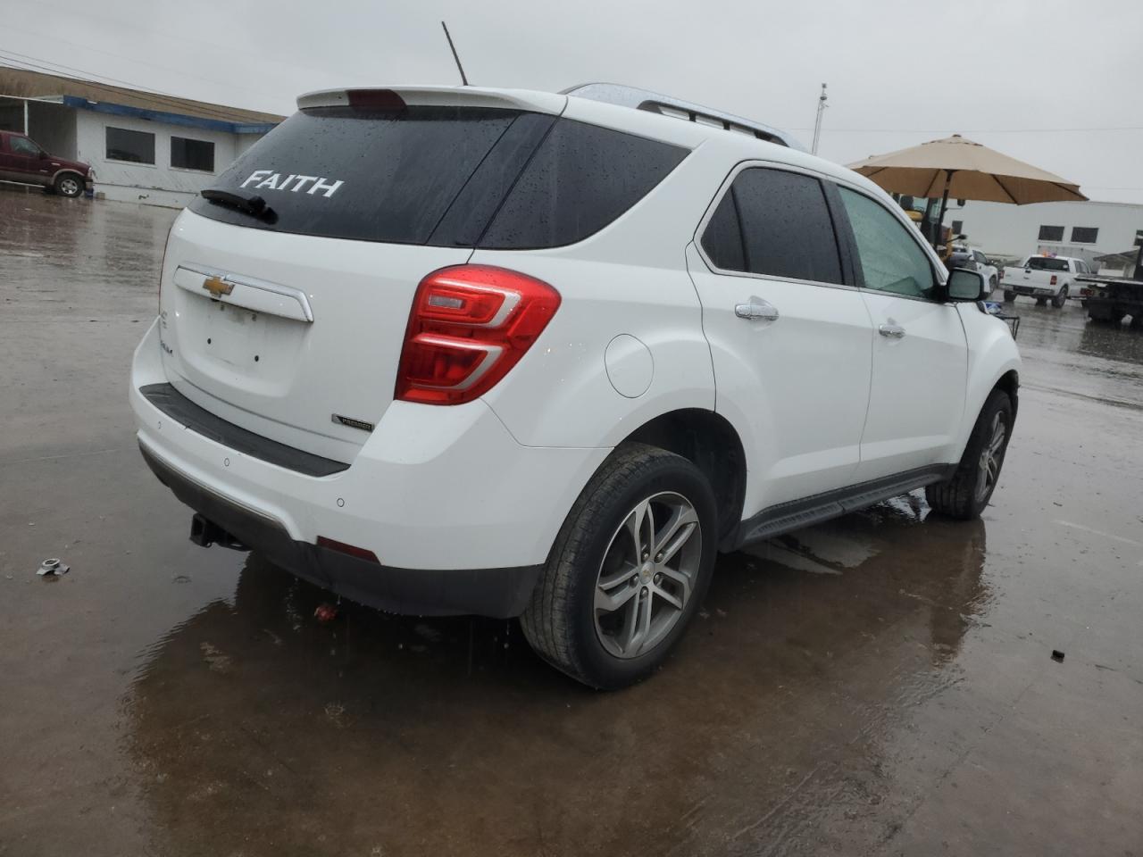 2GNALDEKXH1587358 CHEVROLET EQUINOX 2017