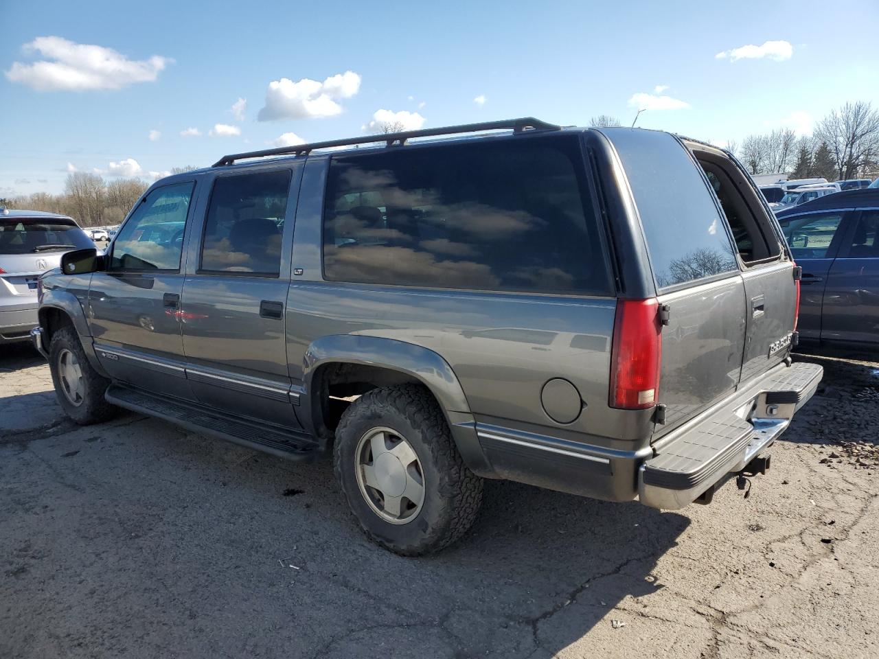 3GNFK16R8XG116723 1999 Chevrolet Suburban K1500