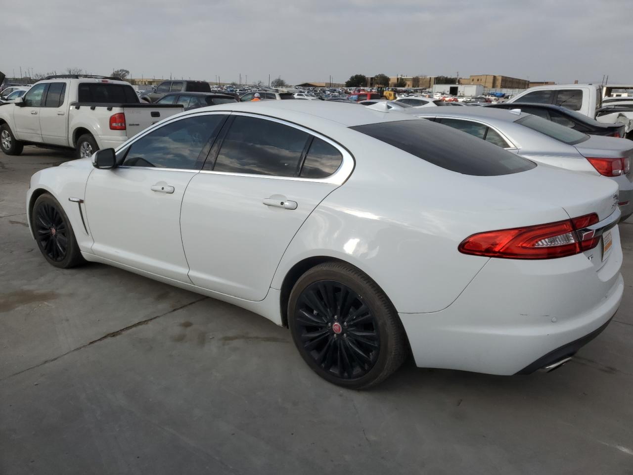 sajwa0ex5e8u28881 SAJWA0EX5E8U28881 2014 Jaguar Xf