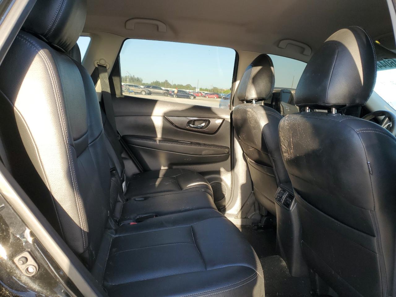 5N1AT2MTXJC819279 NISSAN ROGUE 2018