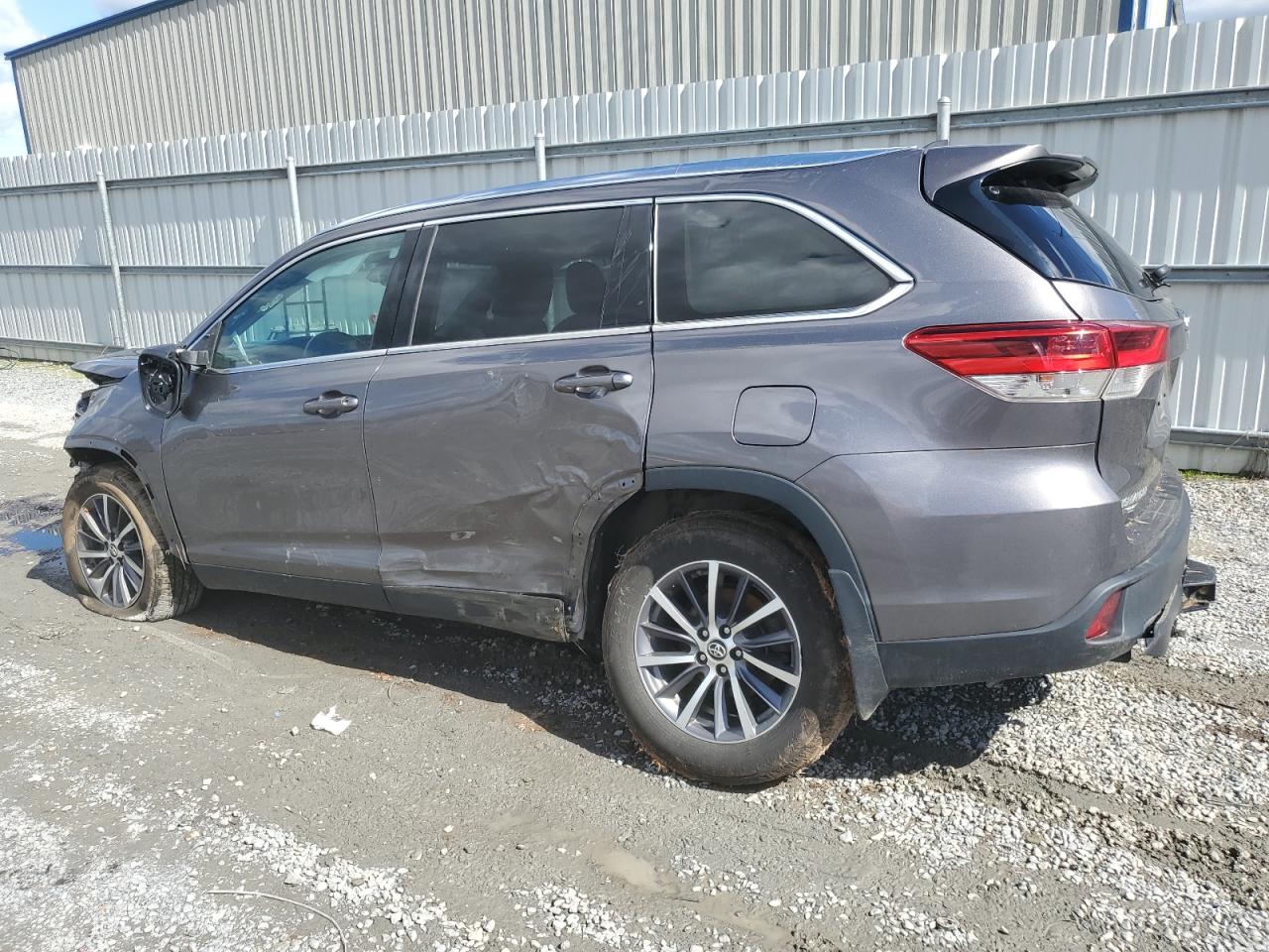 5TDJZRFH4KS589811 TOYOTA HIGHLANDER 2019
