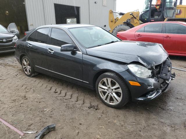 VIN WDDGF8AB1DR283429 2013 Mercedes-Benz C-Class, 3... no.4