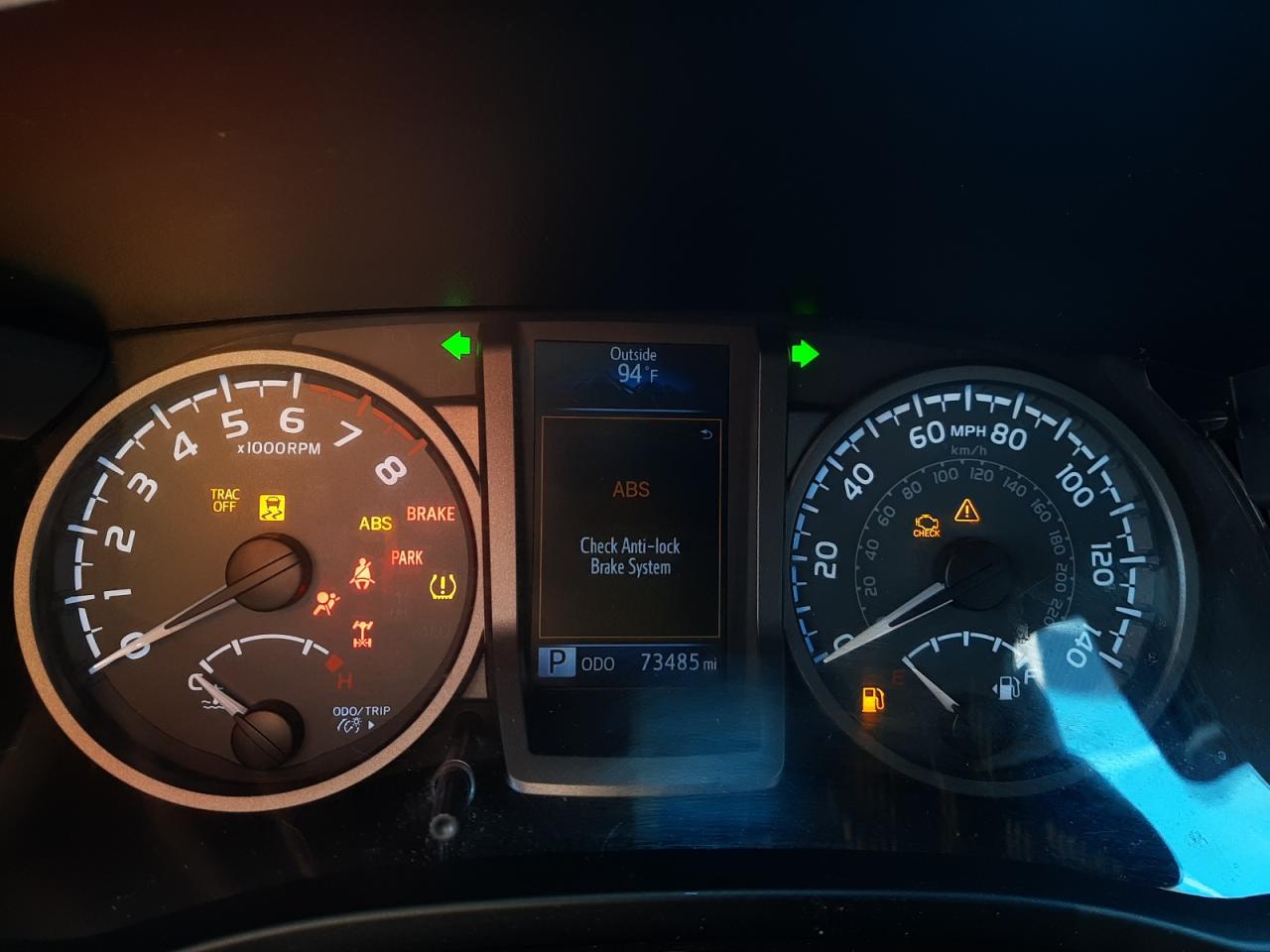 3TMAZ5CN9JM075759 TOYOTA TACOMA 2018