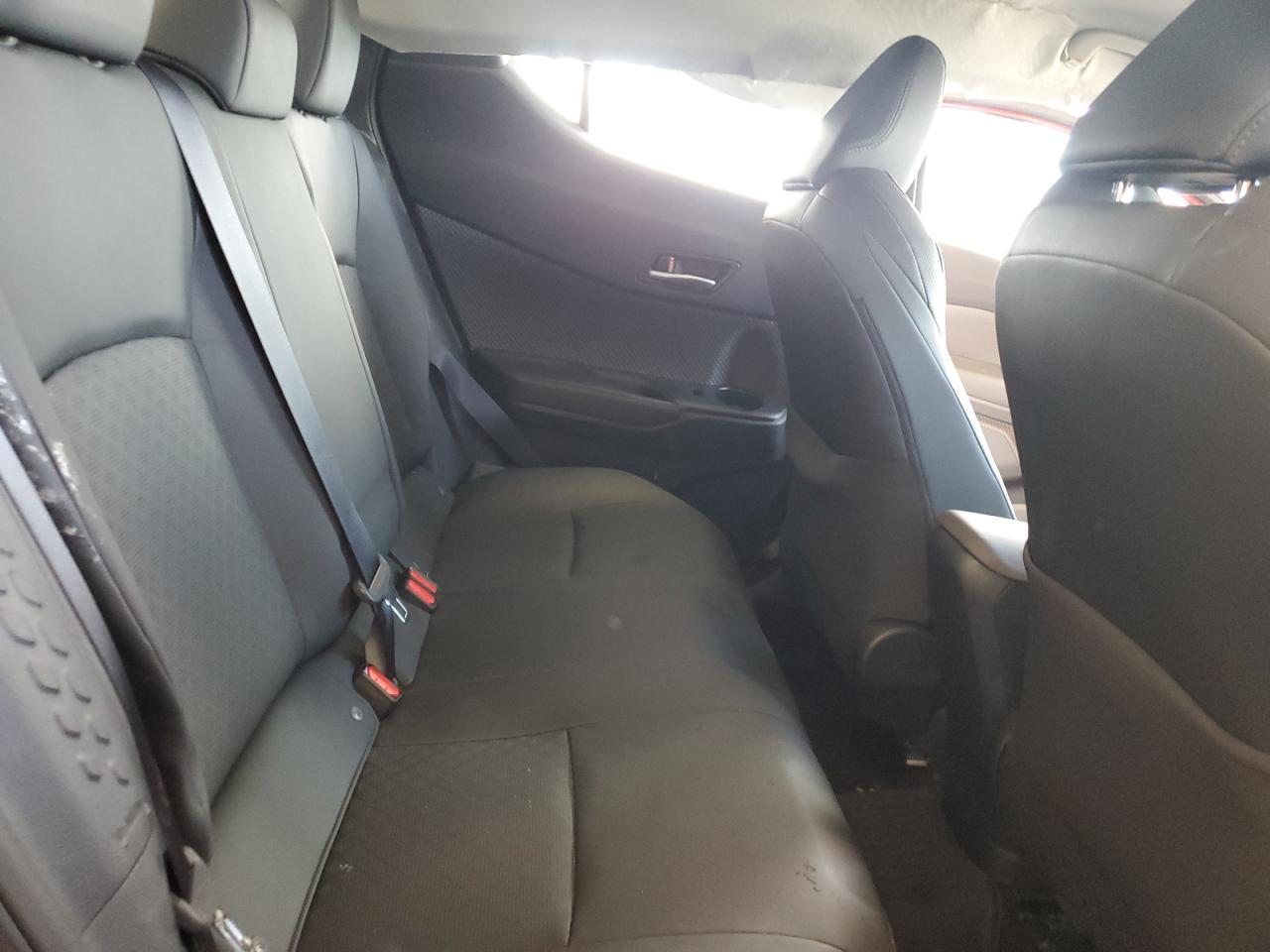 NMTKHMBX8NR146264 TOYOTA C-HR 2022