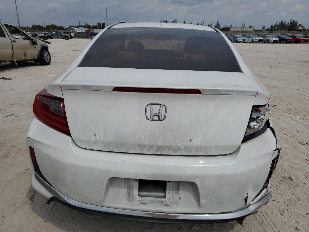 1HGCT1B80GA010448 2016 Honda Accord Exl