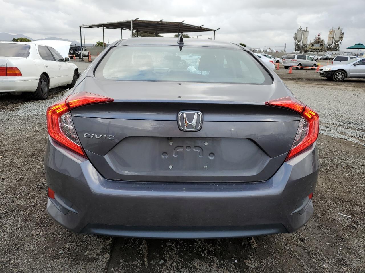 2HGFC2F72JH532608 HONDA CIVIC 2018