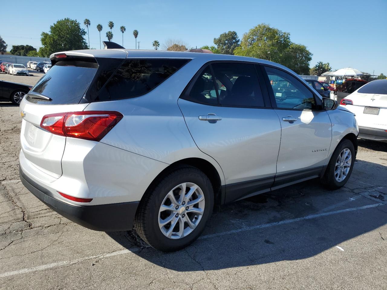 2019 Chevrolet Equinox Ls vin: 3GNAXHEV3KS651600