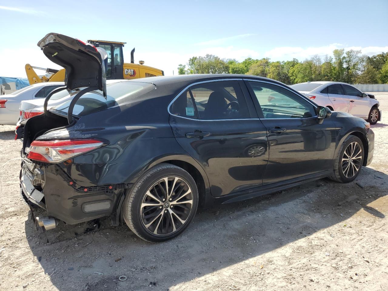 4T1B11HKXJU519046 TOYOTA CAMRY 2018