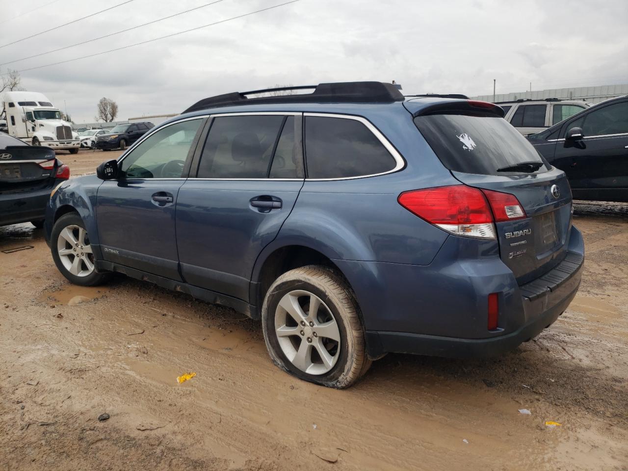 4S4BRCBC7D3318088 2013 Subaru Outback 2.5I Premium