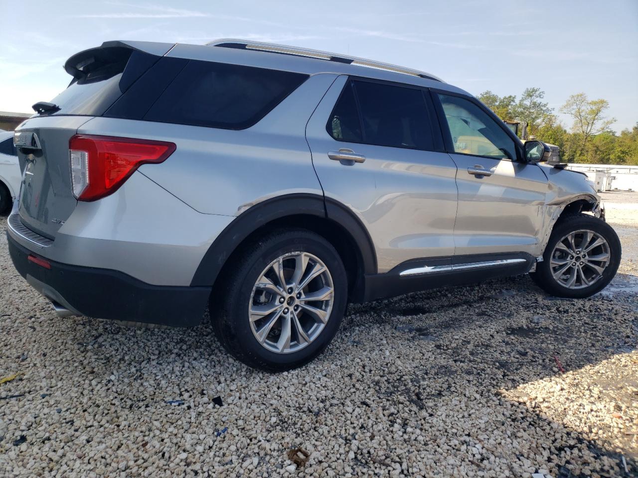 Lot #2417134990 2023 FORD EXPLORER L