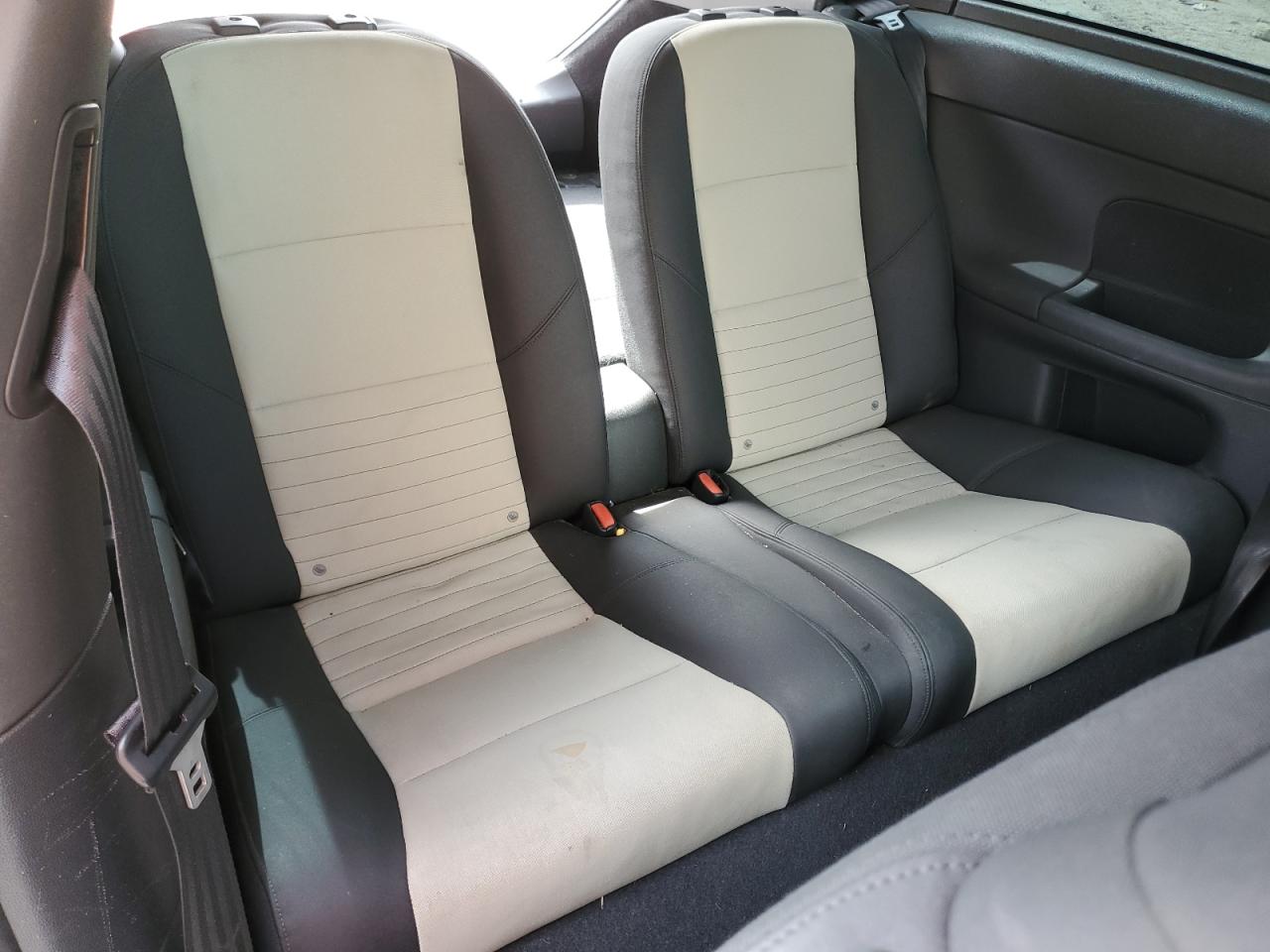 2012 Volvo C30 T5 vin: YV1672MK6C2265134