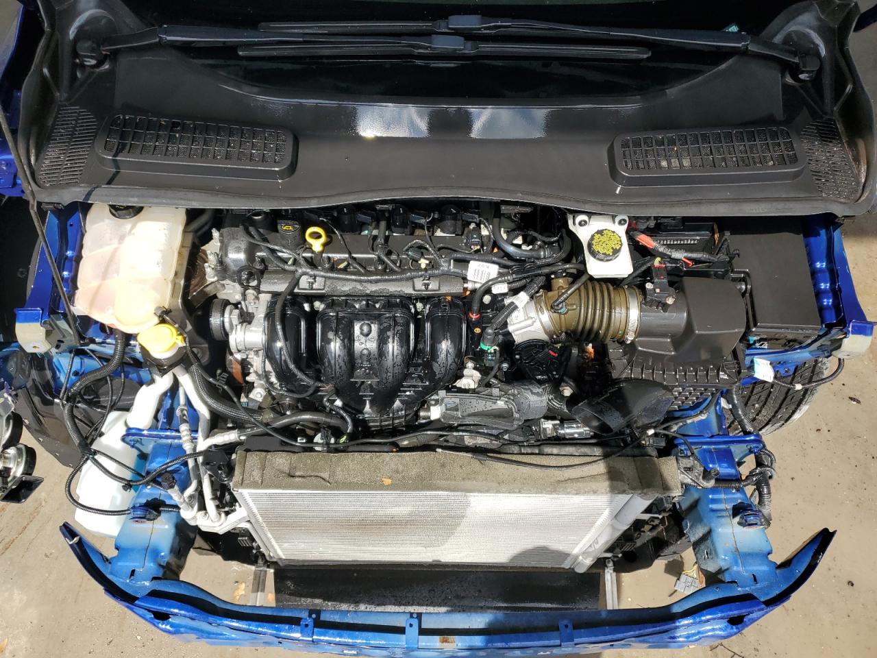 VIN: 1FMCU0G78GUB52983 2016 FORD ESCAPE