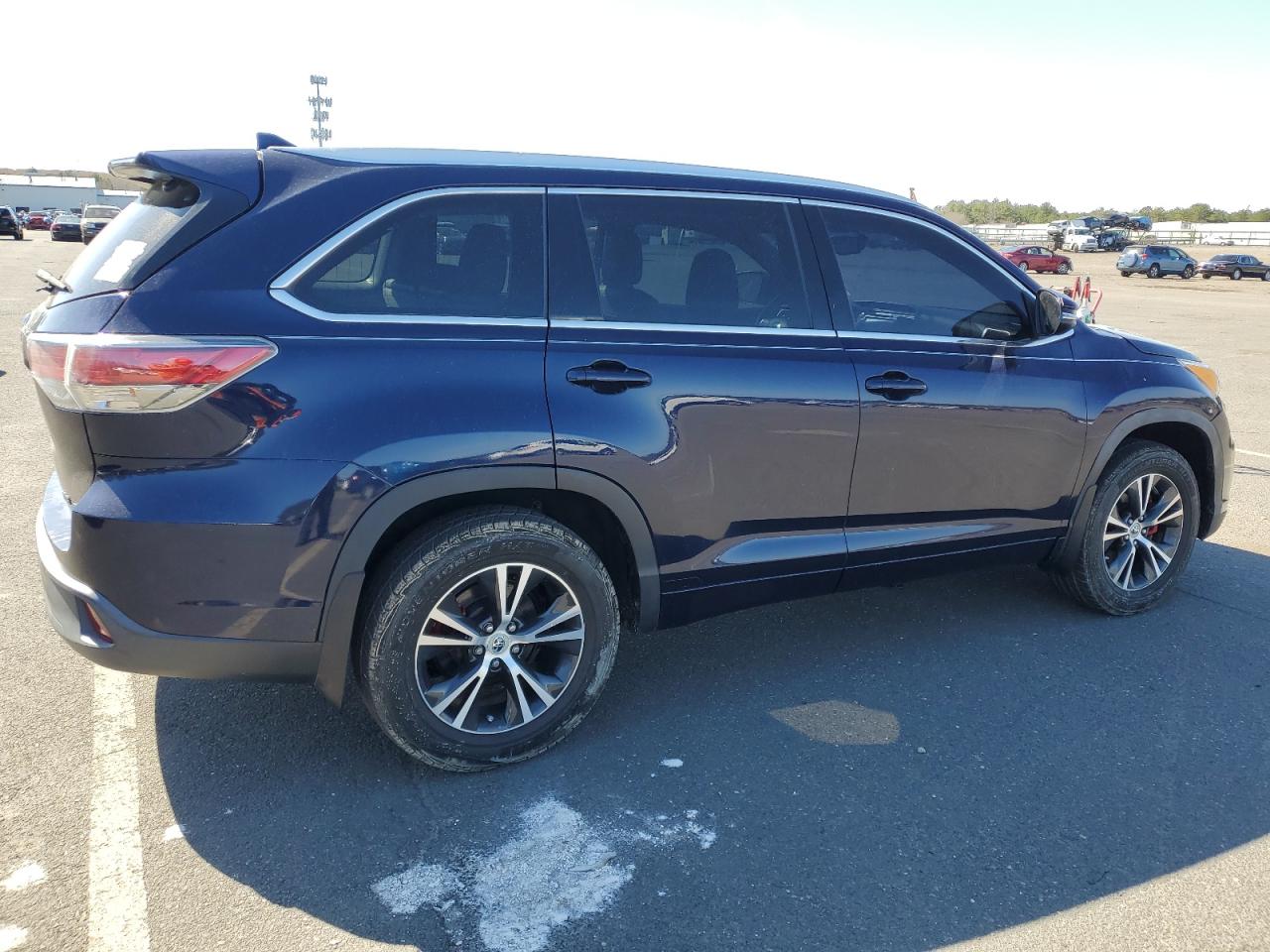 Lot #2423485243 2016 TOYOTA HIGHLANDER