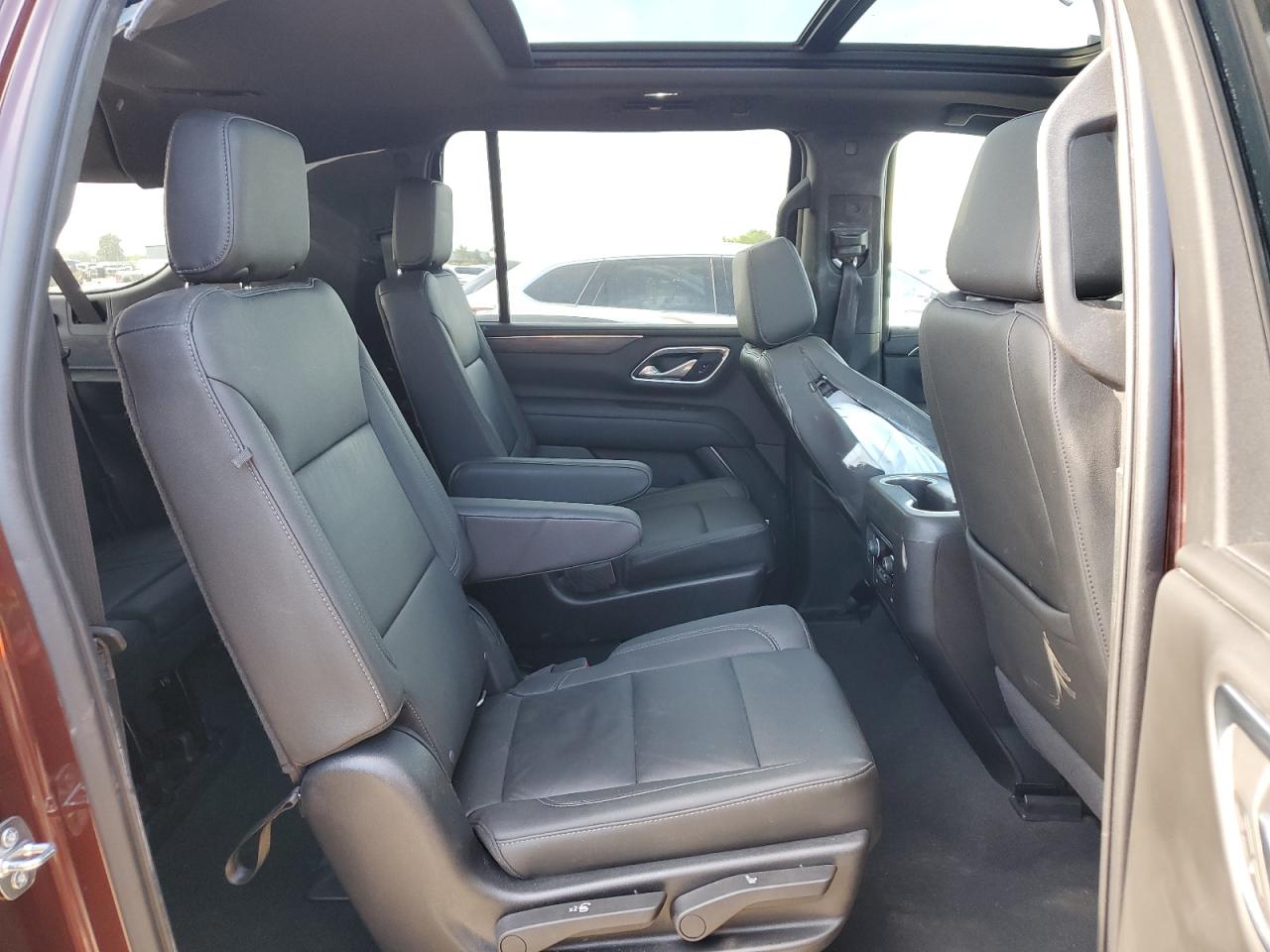 1GNSKDKD7NR129230 CHEVROLET SUBURBAN 2022