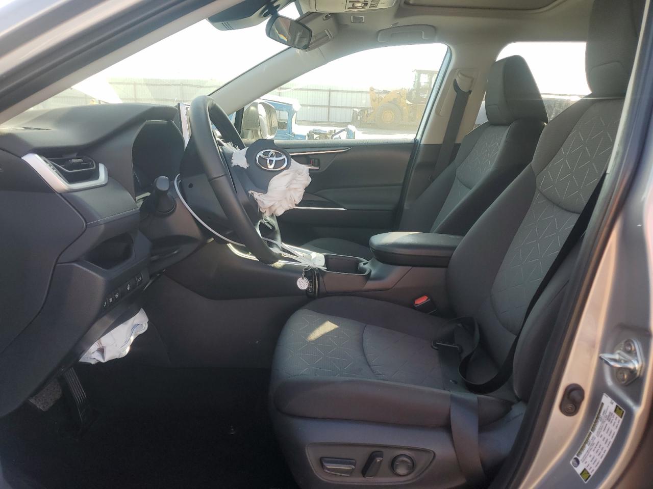 2T3W1RFVXPW246106 TOYOTA RAV4 2023