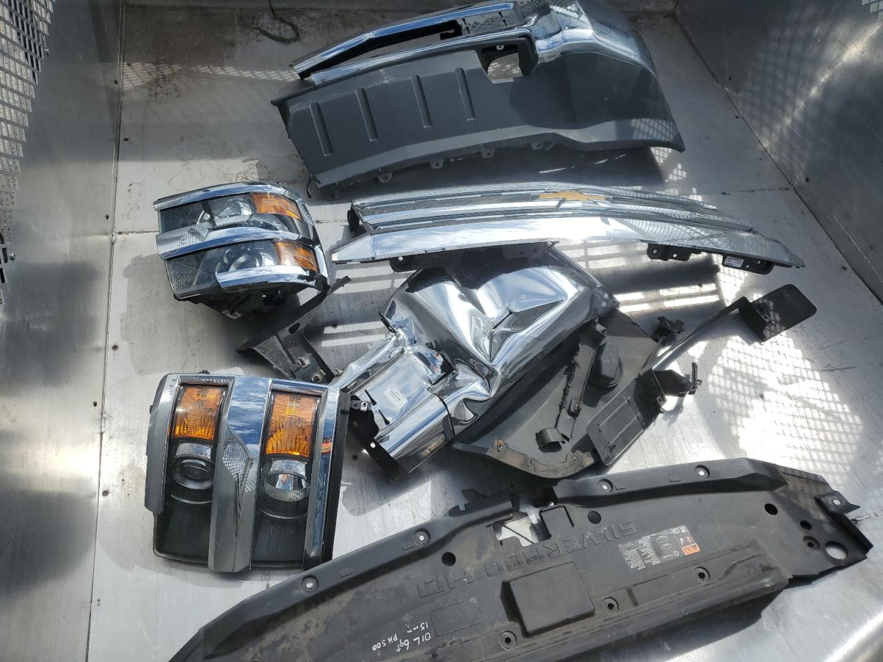 1GB4CYCG6JF211240 CHEVROLET ALL Models 2018