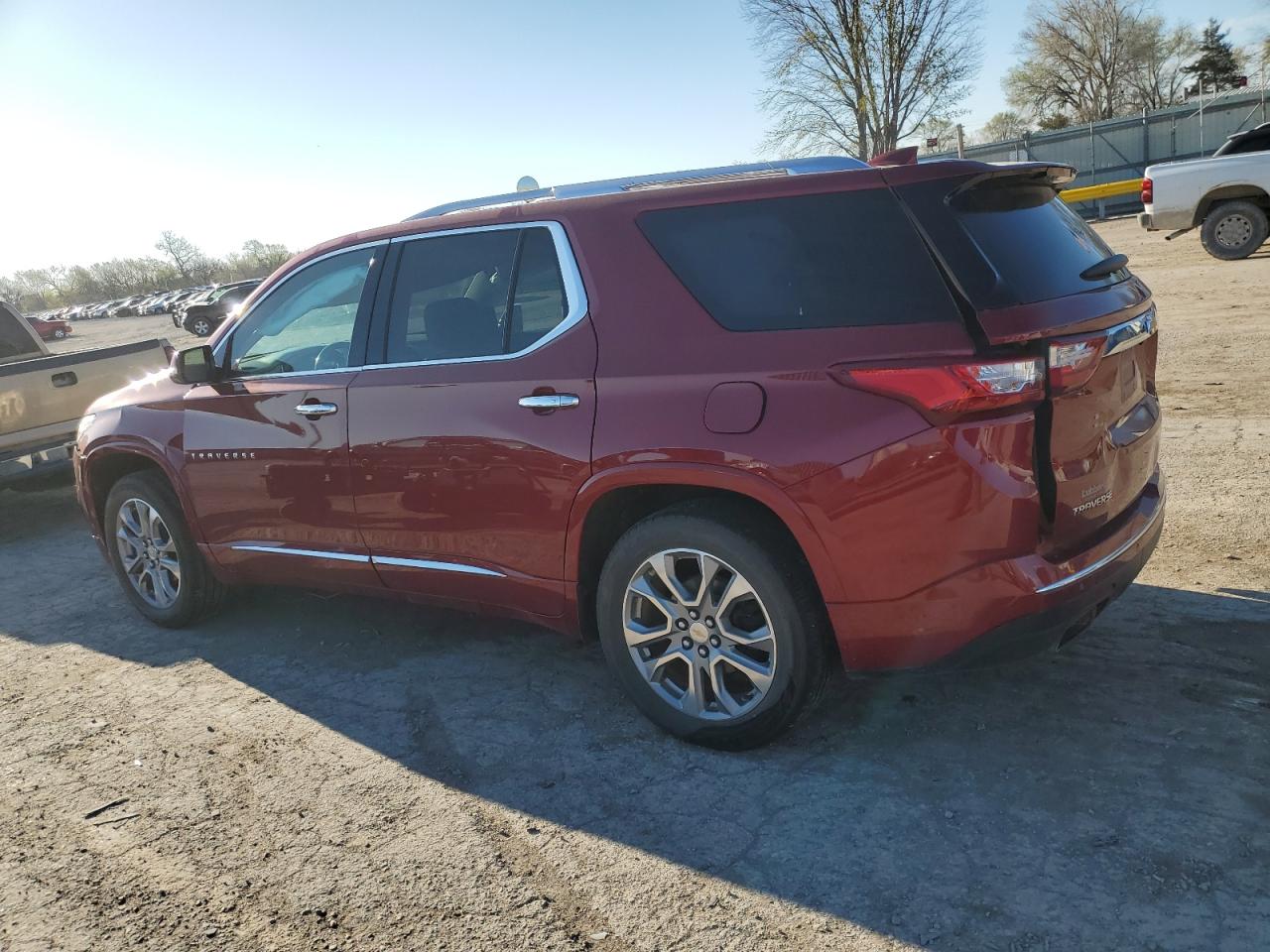 2019 Chevrolet Traverse Premier vin: 1GNERKKWXKJ108445