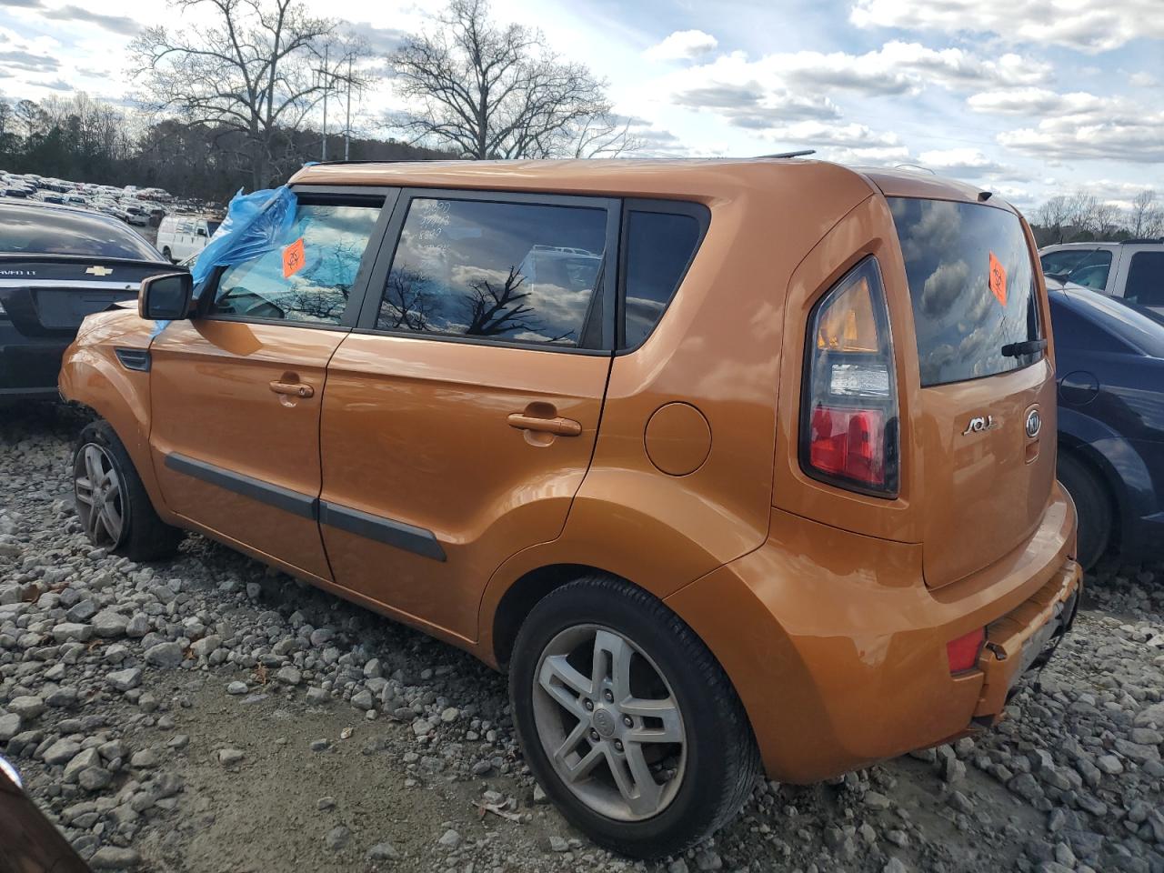 KNDJT2A24B7208299 2011 Kia Soul +