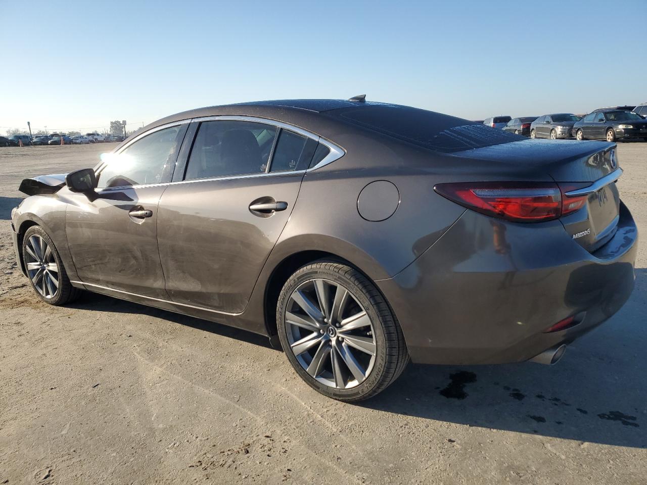 JM1GL1TY4J1318695 MAZDA 6 2018