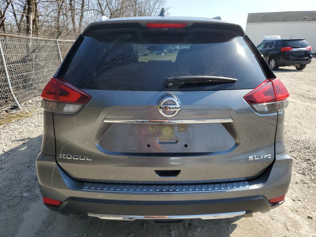 JN8AT2MV5JW326893 NISSAN ROGUE 2018