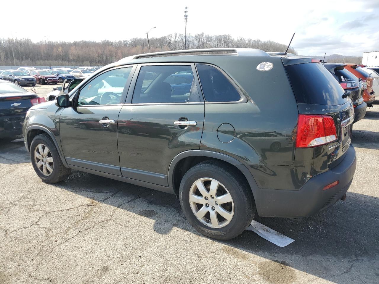 2013 Kia Sorento Lx vin: 5XYKT4A69DG330486