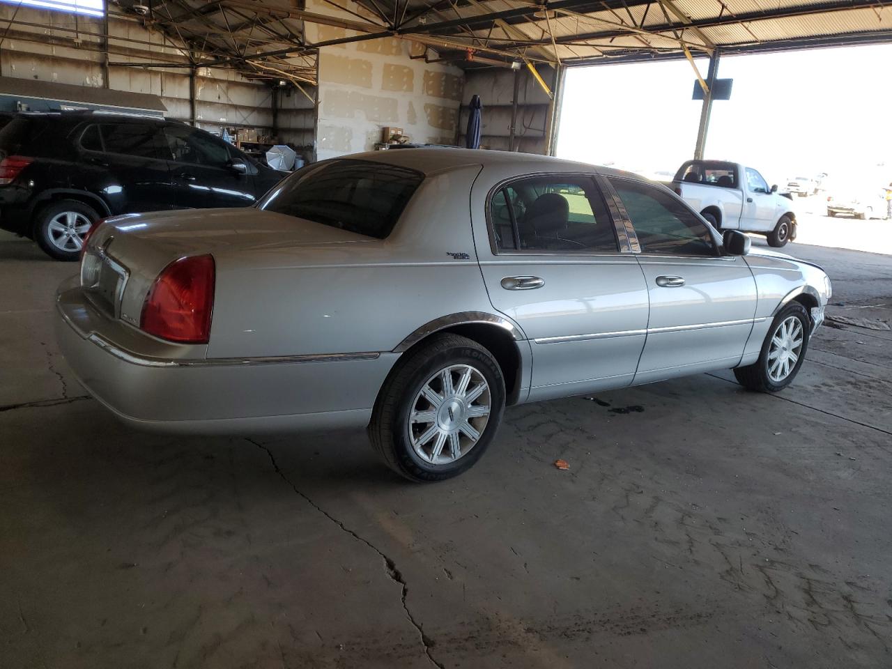 2LNHM82V49X607737 2009 Lincoln Town Car Signature Limited