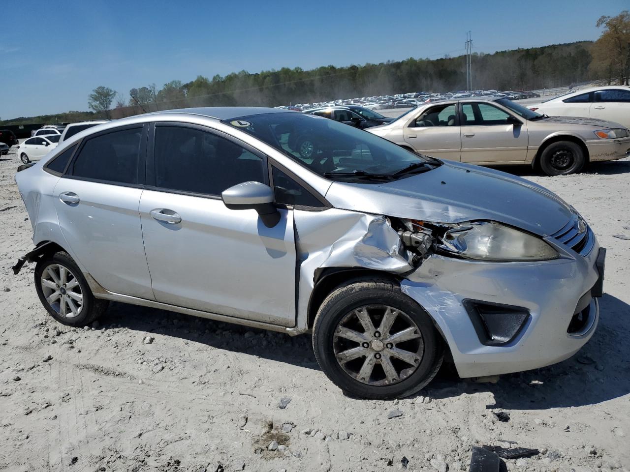 3FADP4BJ2BM115828 2011 Ford Fiesta Se