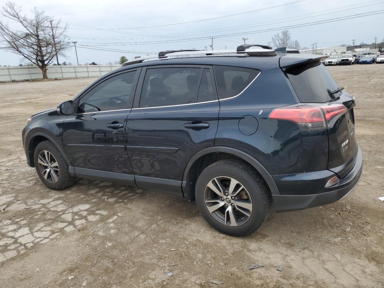 JTMRFREV2HD207220 TOYOTA RAV4 2017