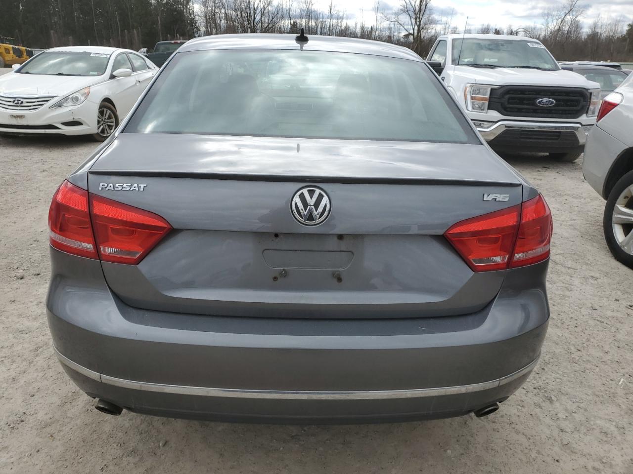 1VWCM7A36CC092184 2012 Volkswagen Passat Sel