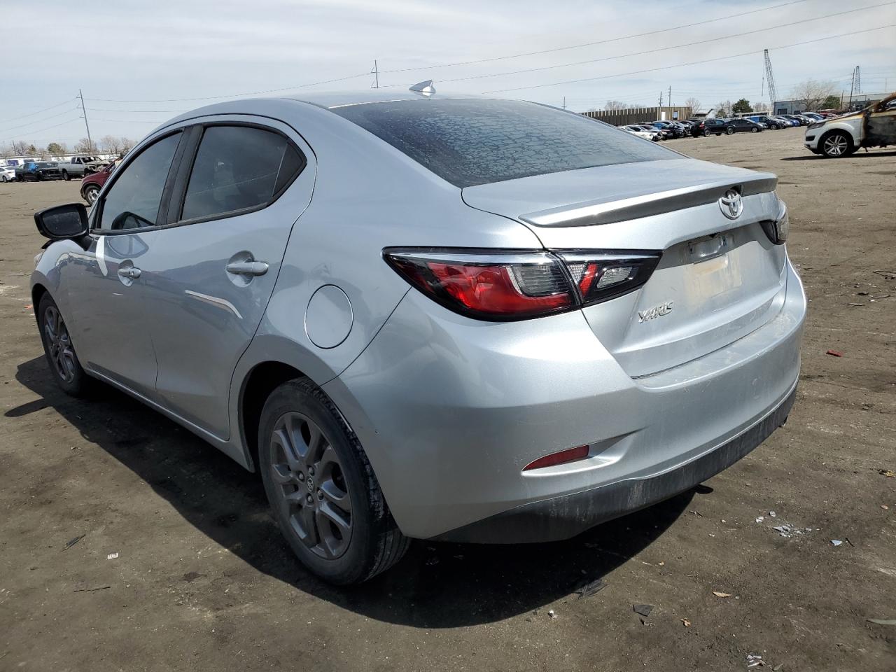 2019 Toyota Yaris L vin: 3MYDLBYV5KY513954