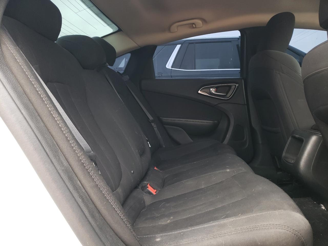 1C3CCCAG9FN739451 2015 Chrysler 200 Limited