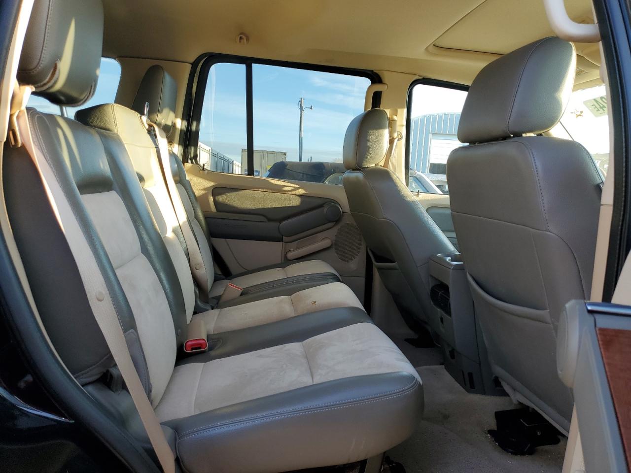 1FMEU74816UA12447 2006 Ford Explorer Eddie Bauer