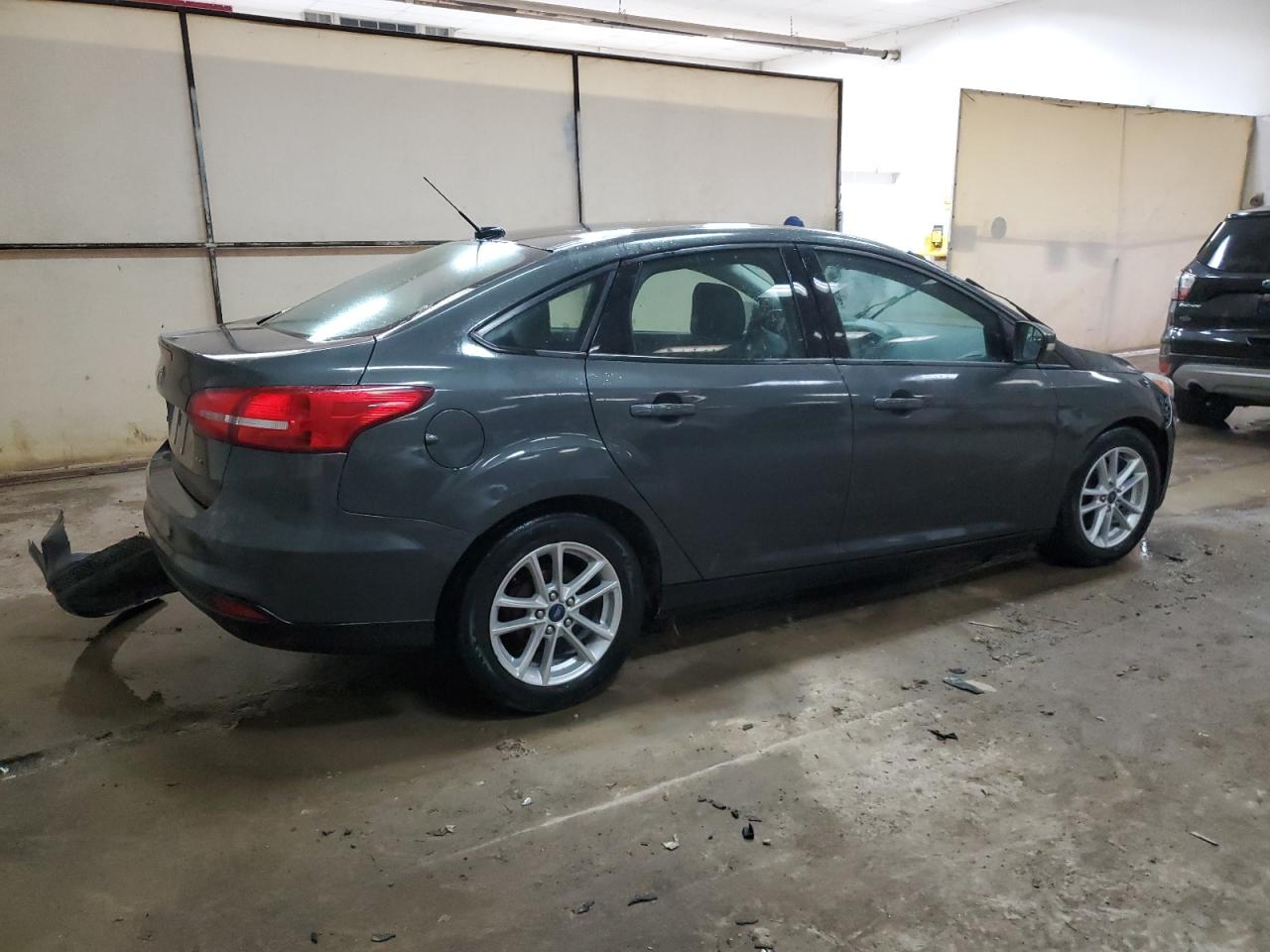 2017 Ford Focus Se vin: 1FADP3F29HL330596