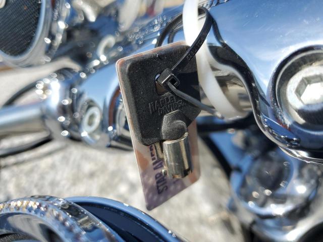2011 HARLEY-DAVIDSON FLSTN 1HD1JD510BB044371