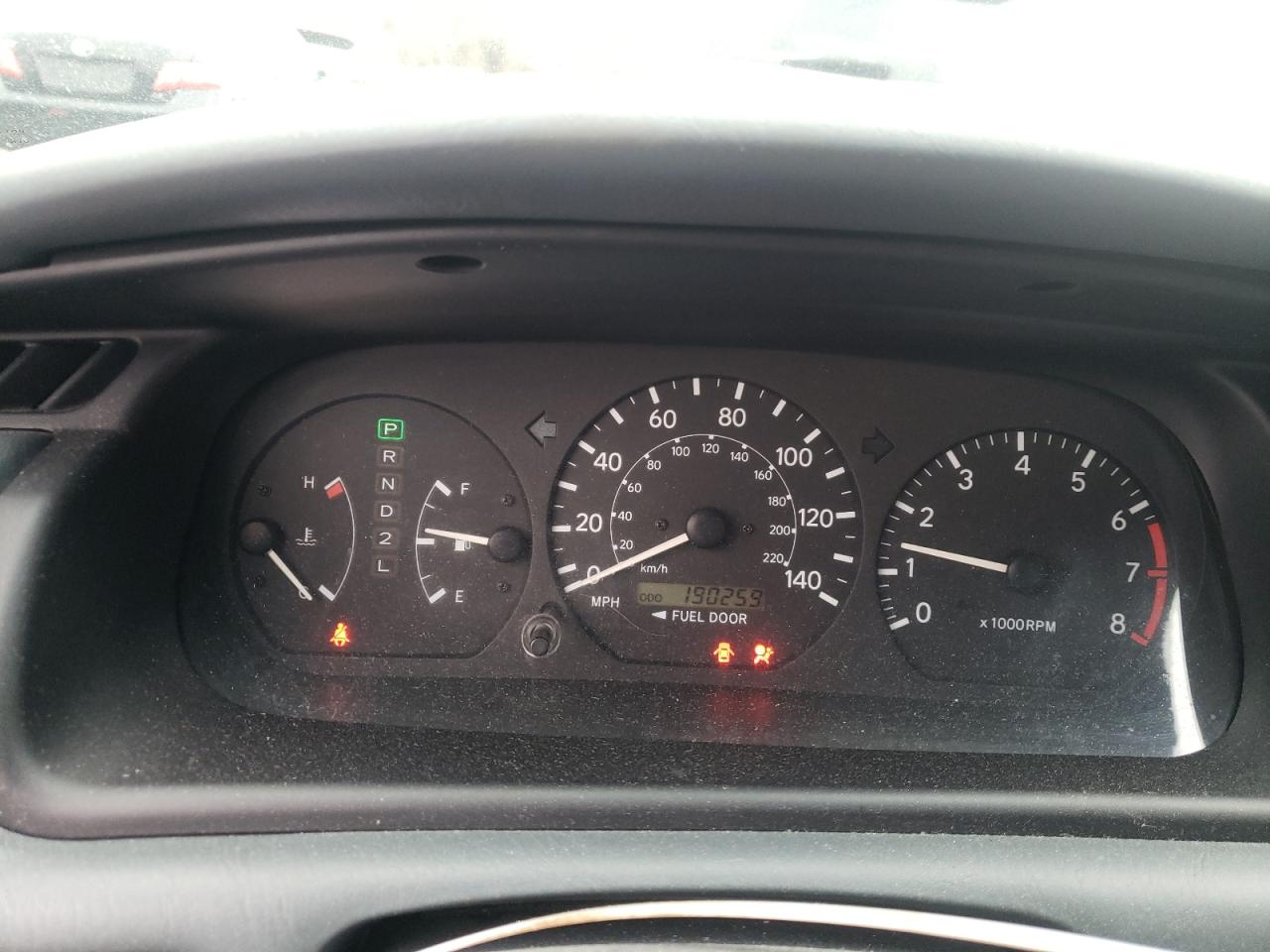 4T1BF22K3YU937698 2000 Toyota Camry Le