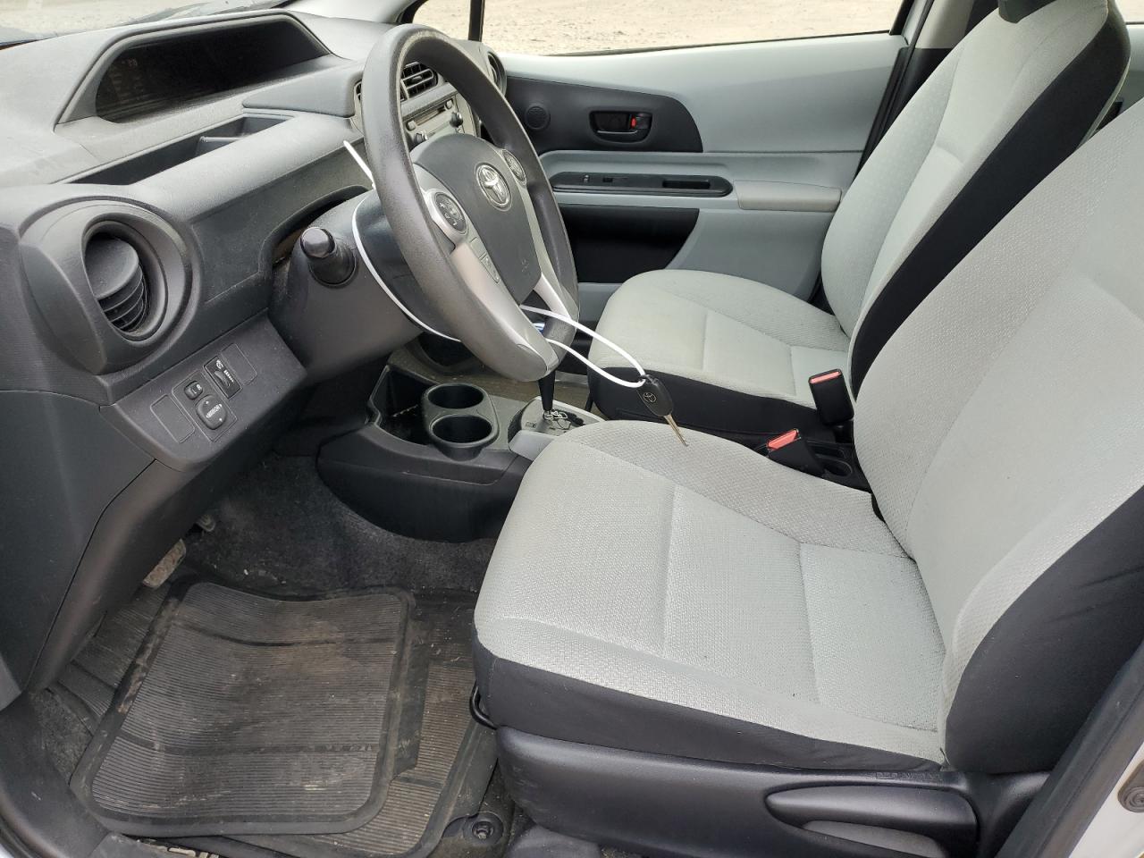 JTDKDTB39D1042723 2013 Toyota Prius C