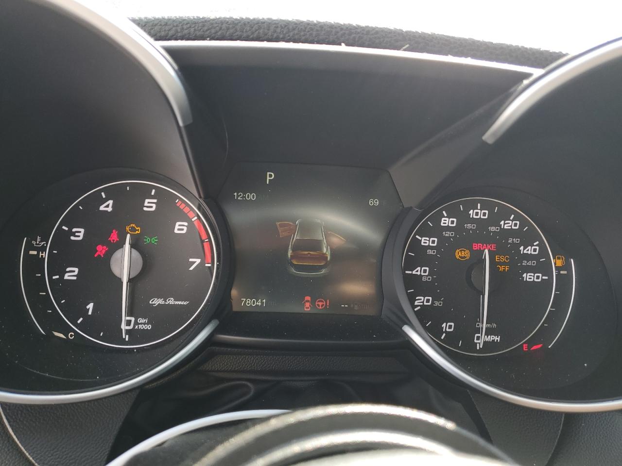 ZARFAECN5H7553778 2017 Alfa Romeo Giulia Ti