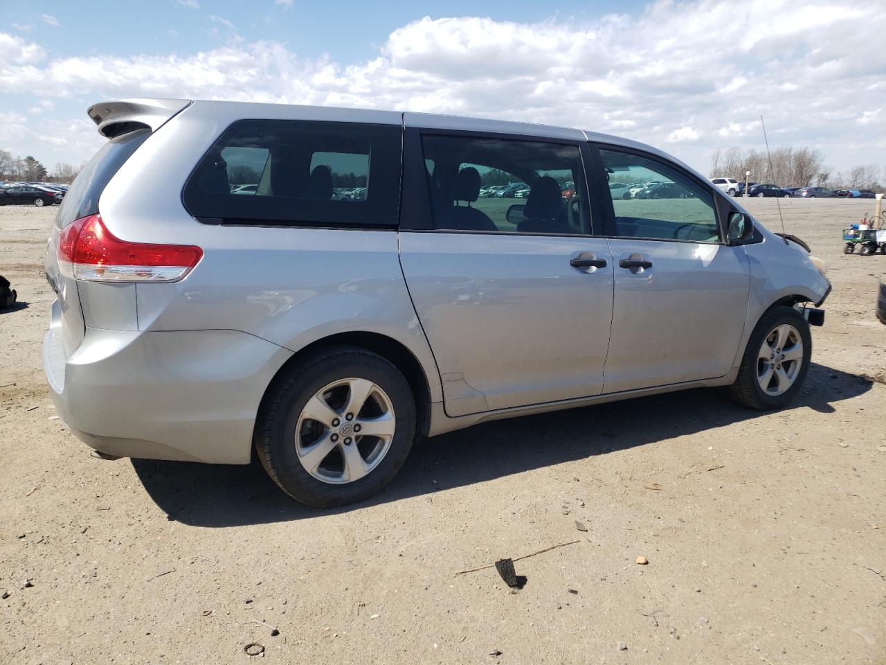 5TDZK3DC0CS193890 2012 Toyota Sienna