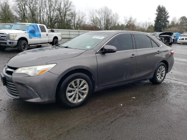 Lot #2438814181 2016 TOYOTA CAMRY LE salvage car
