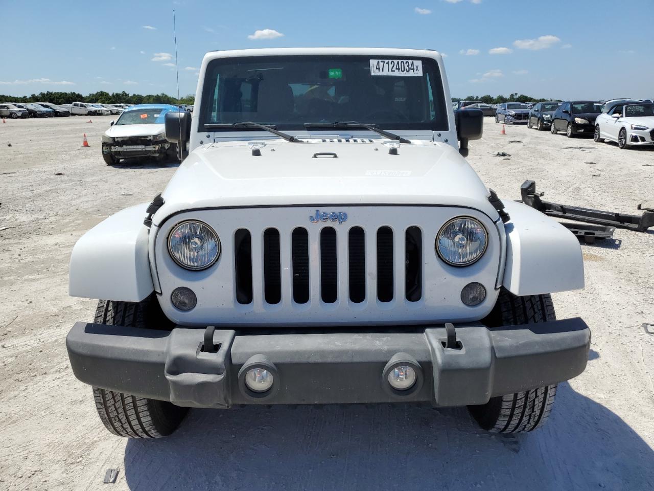 1C4BJWEG7FL704380 2015 Jeep Wrangler Unlimited Sahara