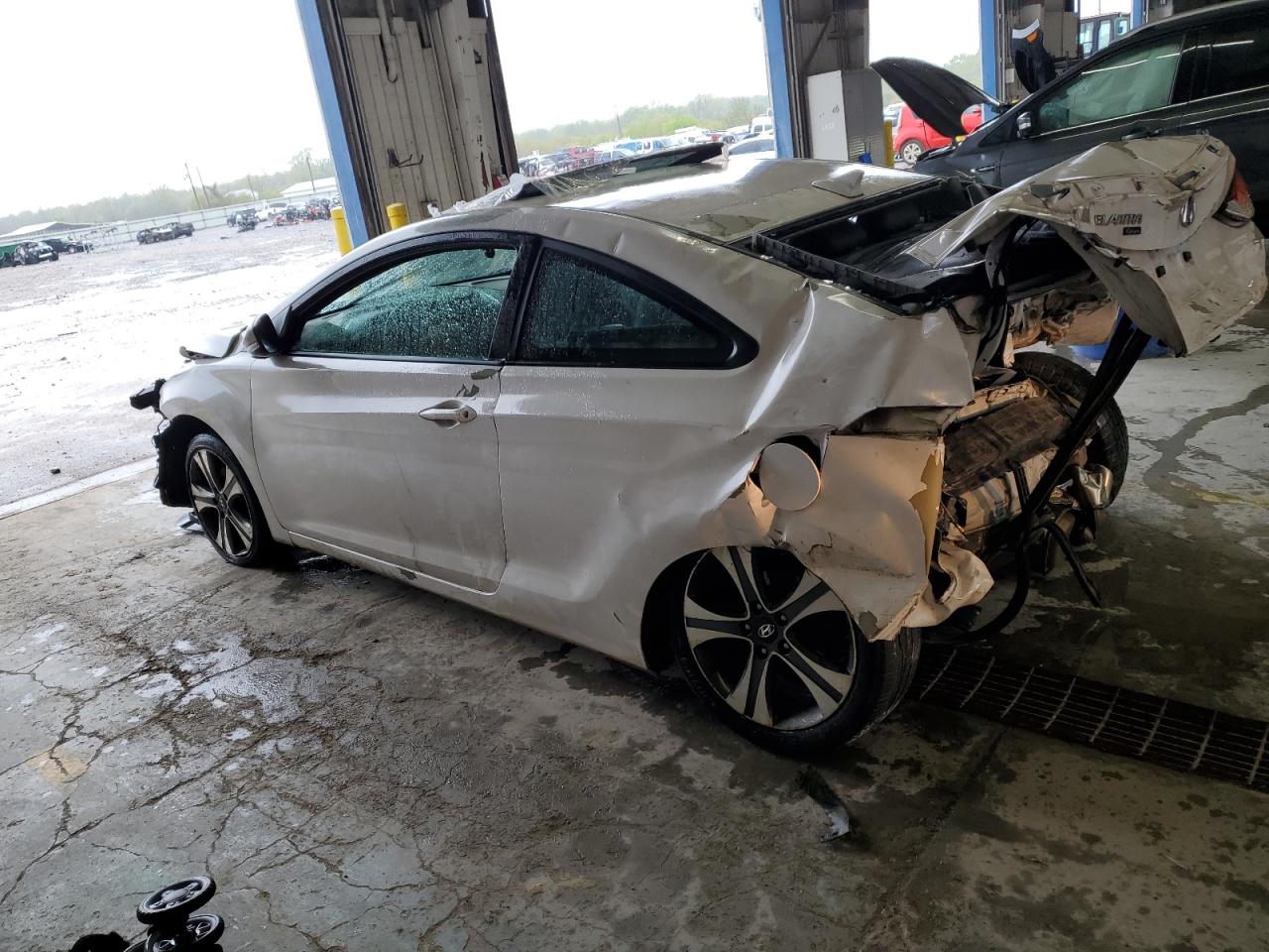 KMHDH6AE2DU015956 2013 Hyundai Elantra Coupe Gs