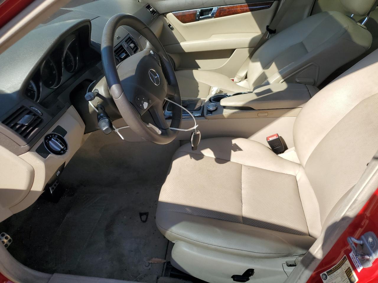 WDDGF5EB8AR123035 2010 Mercedes-Benz C 300