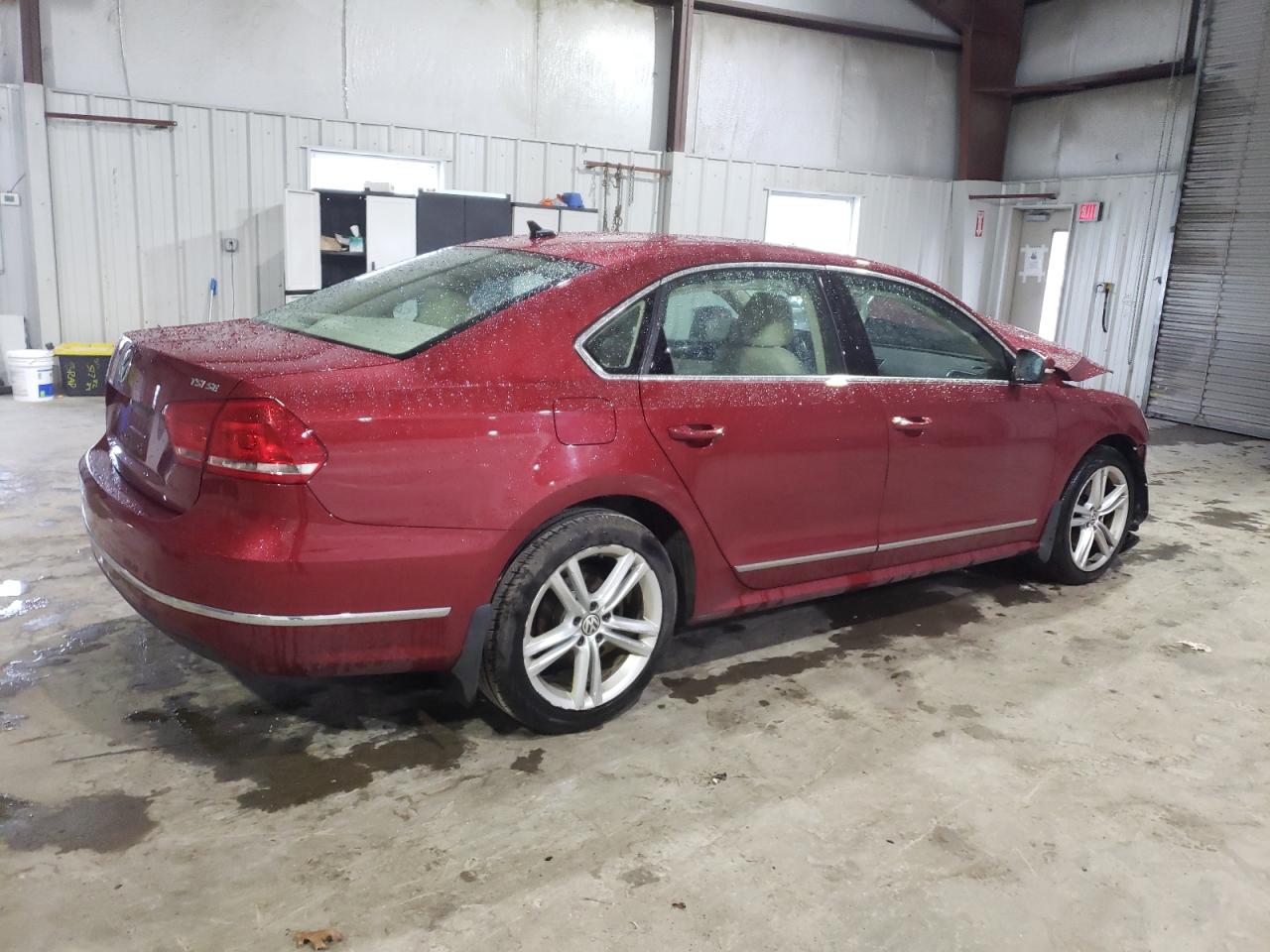 1VWBT7A33FC122955 2015 Volkswagen Passat Se